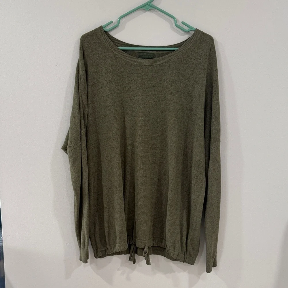 Barefoot Dreams womens olive green lounge slouchy soft Crewneck Sweater
